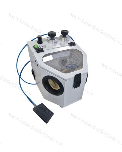 Sabbiatrice mod. Plus con 2 Serbatoi + Riciclo